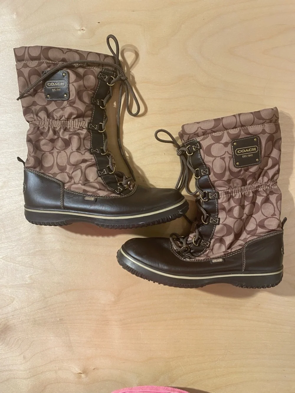 Coach Brown Signature Logo Lace-Up Winter Boots 8B (RD)
